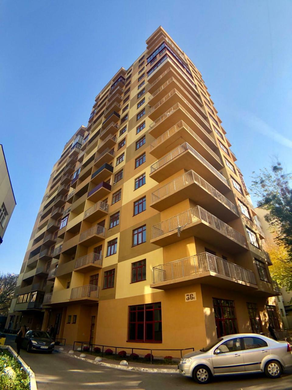 Modern Aparthotel Near Metro Pecherska Kyiv Exterior foto